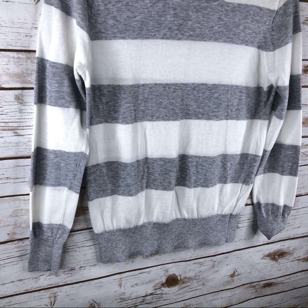 J. Crew gray white stripe cotton fitted top - Picture 3 of 8